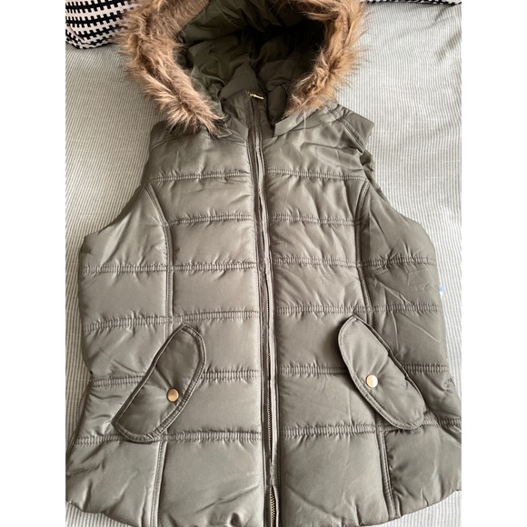 BONGO Olive Green Puffy Vest with Removable Hood - Picture 16 of 16